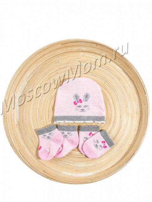 комплект для младенев шапочка рукавички и носочки